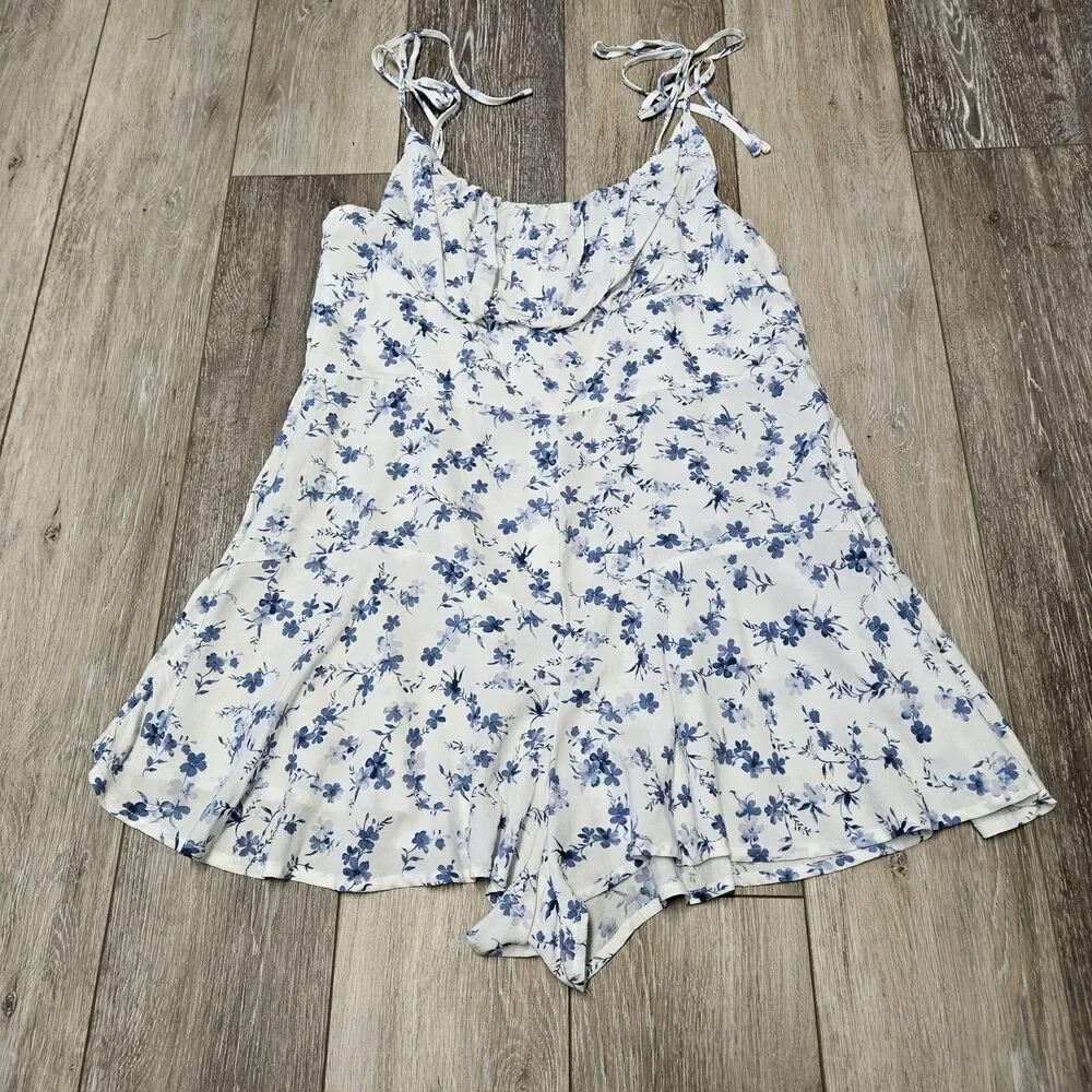 Bershka Micro Floral Playsuit Romper Spaghetti Strap White Blue Women’s XL